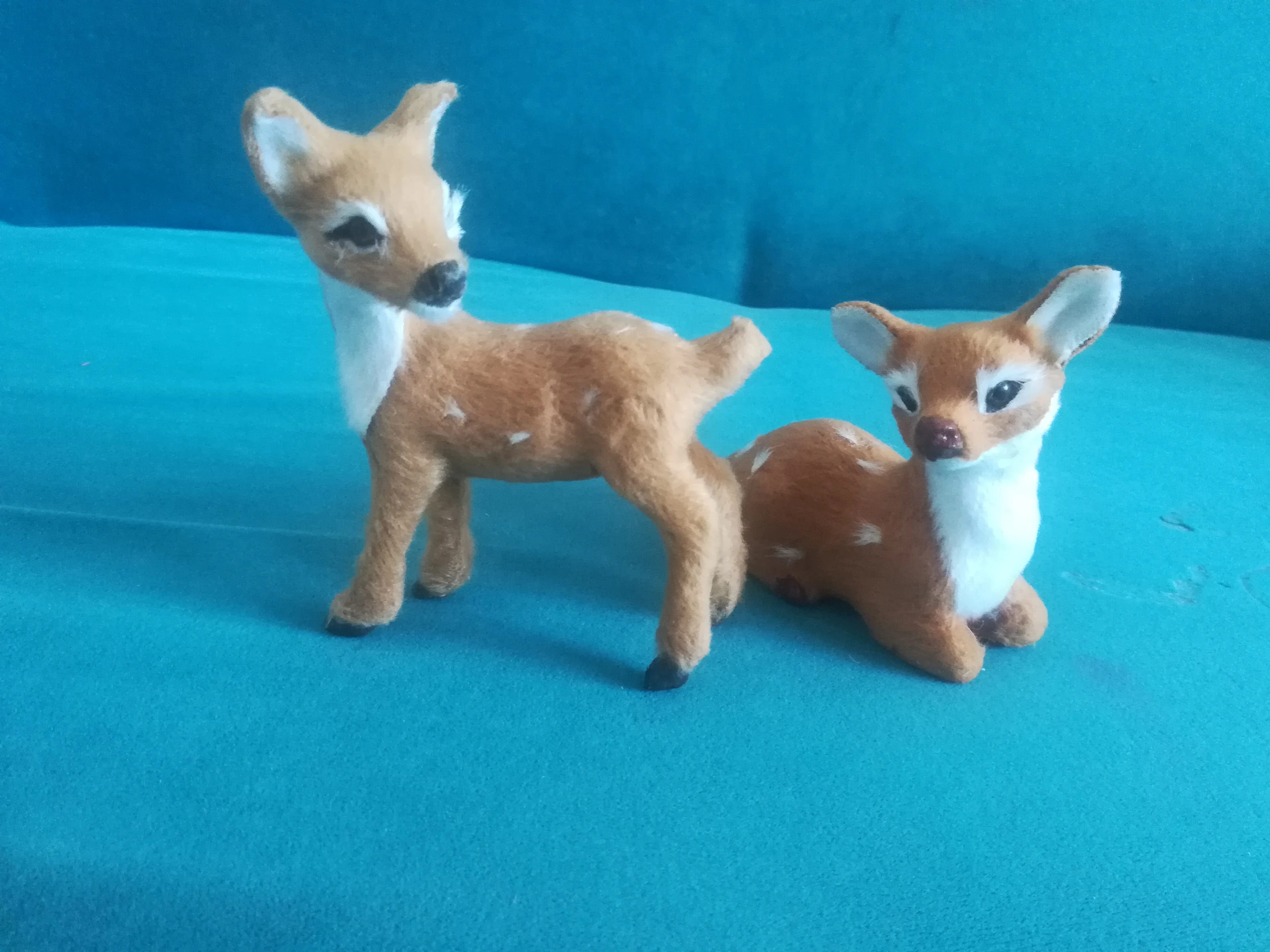 8-10cm simulation animal sika deer hard model toy plastic& furs deer handicraft ornament home desktop decoration p2663
8-10cm simulation animal sika deer hard model toy plastic& furs deer handicraft ornament home desktop decoration p2663
