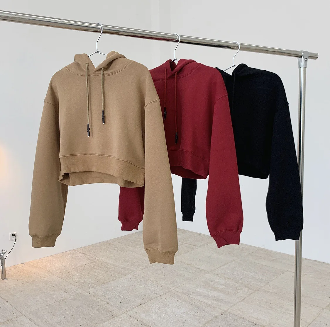 2020 Autumn and Winter New High Waist Cropped Short Hooded Sweatshirt Loose and Thin Long-sleeved Thick Women
2020 Autumn and Winter New High Waist Cropped Short Hooded Sweatshirt Loose and Thin Long-sleeved Thick Women