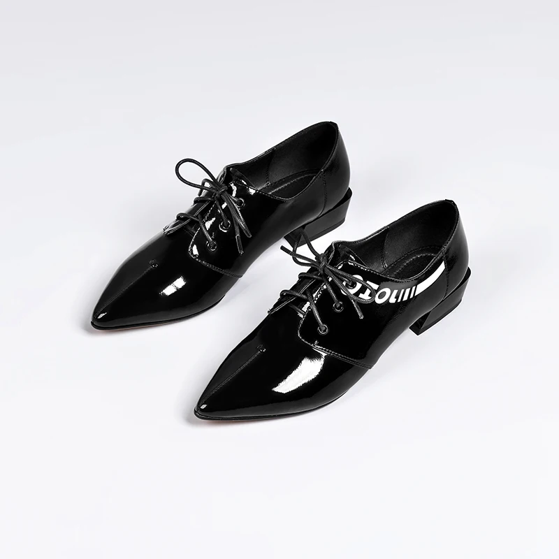 ISNOM Leather Flats Patent Leather Shoes Women Lace Up Pointed Toe Fashion Shoes Sexy Casual Shoes
ISNOM Leather Flats Patent Leather Shoes Women Lace Up Pointed Toe Fashion Shoes Sexy Casual Shoes