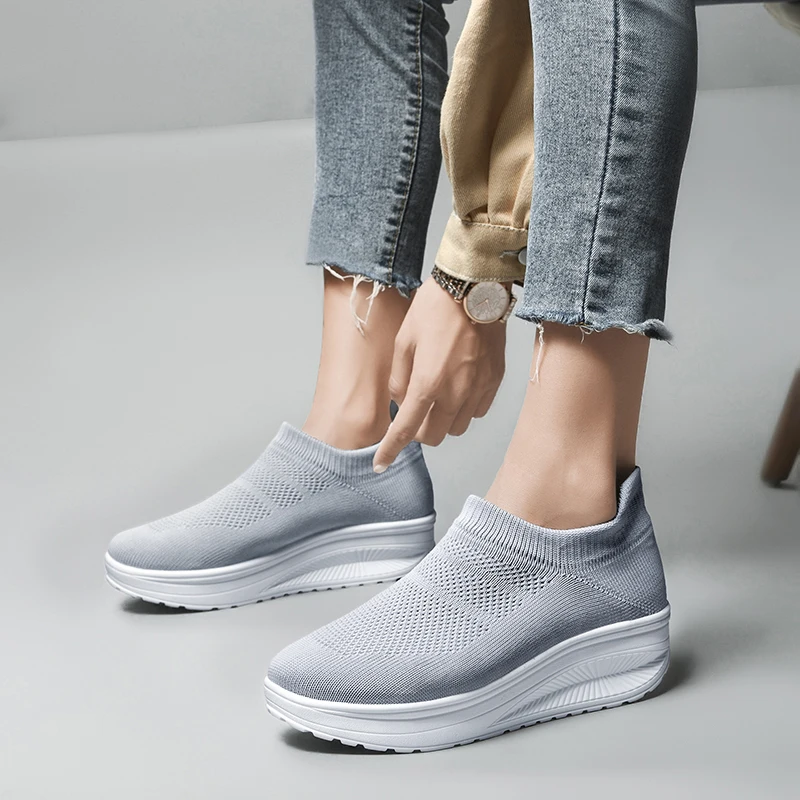 Sneakers Women Fashion Femme Women Shoes New Women's Vulcanized Shoes Sneakers Thick Bottom Slip On Female Women Shoe Plus Size
Sneakers Women Fashion Femme Women Shoes New Women's Vulcanized Shoes Sneakers Thick Bottom Slip On Female Women Shoe Plus Size