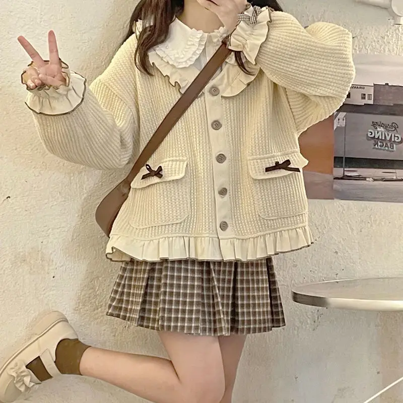 Korean Fashion Y2K Warm Jacket Winter Kawaii Vintage Coat Women Casual Pockets Female Japanese Bow Designer Korean Coat 2021
Korean Fashion Y2K Warm Jacket Winter Kawaii Vintage Coat Women Casual Pockets Female Japanese Bow Designer Korean Coat 2021