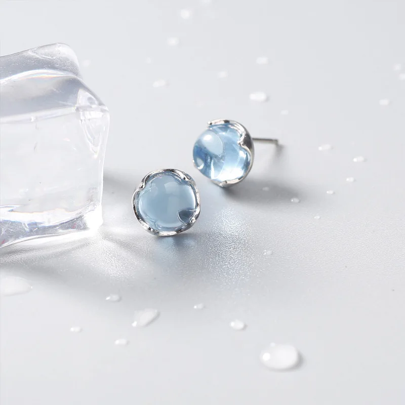 925 Sterling Silver Trend Earrings Korean Temperament Jewelry All-match Anti-allergic Accessories Silver Short Earrings Women
925 Sterling Silver Trend Earrings Korean Temperament Jewelry All-match Anti-allergic Accessories Silver Short Earrings Women