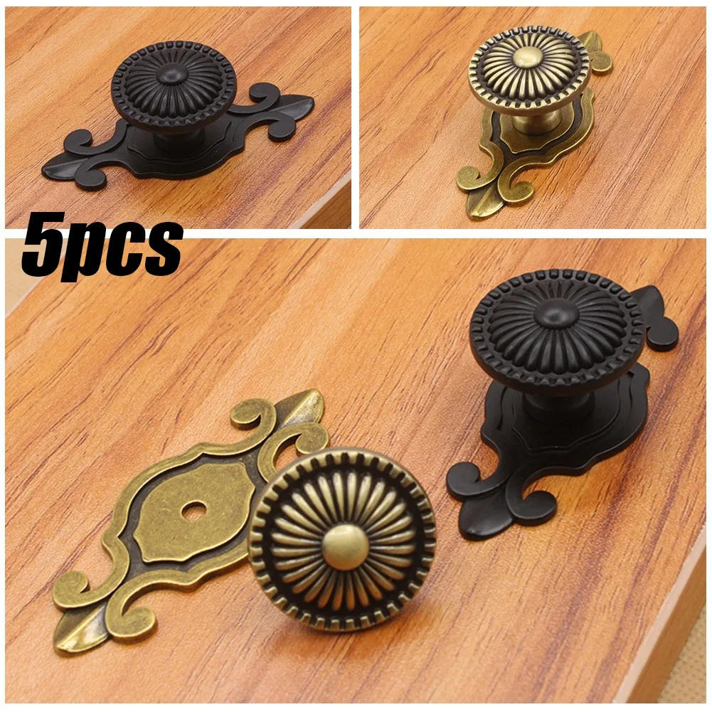 5Pcs Single Knobs Pulls Cupboard RetroDoor Furniture Handles For Cabinets And Drawers Vintage Household Hardware Fittings Decor
5Pcs Single Knobs Pulls Cupboard RetroDoor Furniture Handles For Cabinets And Drawers Vintage Household Hardware Fittings Decor
