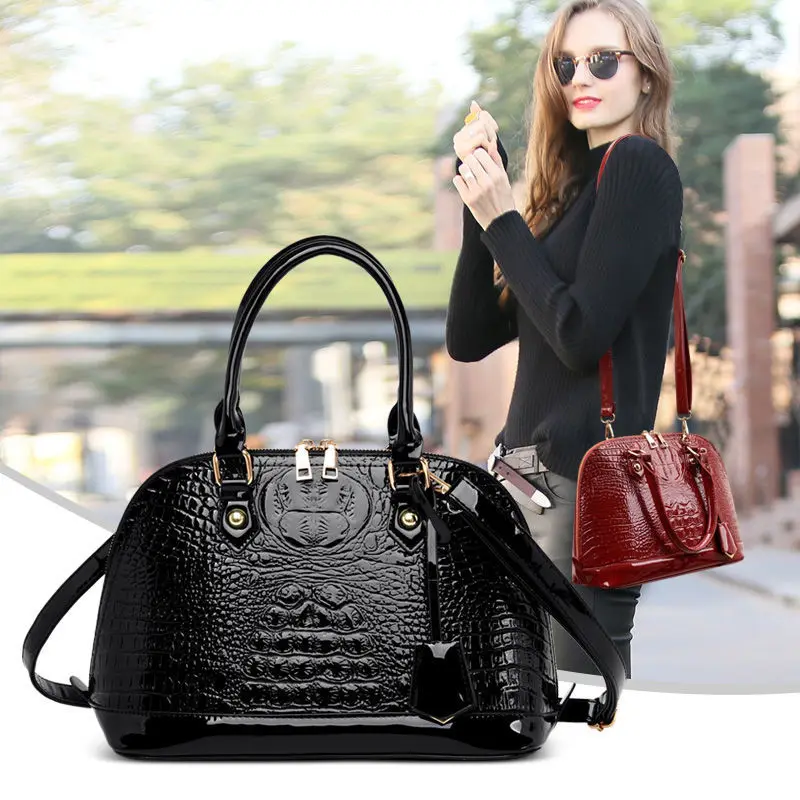 Women Shoulder Bag PU Soft Embossed Fashion All-match Crossbody Messenger Bag Simple Shell Handbag Female Commute Shopping Tote
Women Shoulder Bag PU Soft Embossed Fashion All-match Crossbody Messenger Bag Simple Shell Handbag Female Commute Shopping Tote