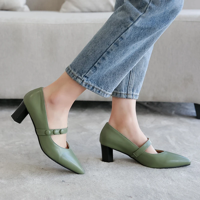 2021New Pumps Women High heels Lady Ankle strap Thick heel Autumn Pointed Single Shoes Female Office work shoes zapatos de mujer
2021New Pumps Women High heels Lady Ankle strap Thick heel Autumn Pointed Single Shoes Female Office work shoes zapatos de mujer