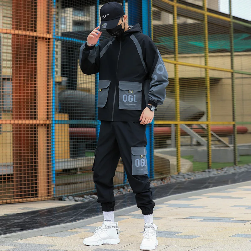 Men's Hooded Cargo Jacket suit Men 2 Piece Set Men 2021 Spring New Fashion Tooling Jackets Coat Black Cargo Pants suits For Men
Men's Hooded Cargo Jacket suit Men 2 Piece Set Men 2021 Spring New Fashion Tooling Jackets Coat Black Cargo Pants suits For Men