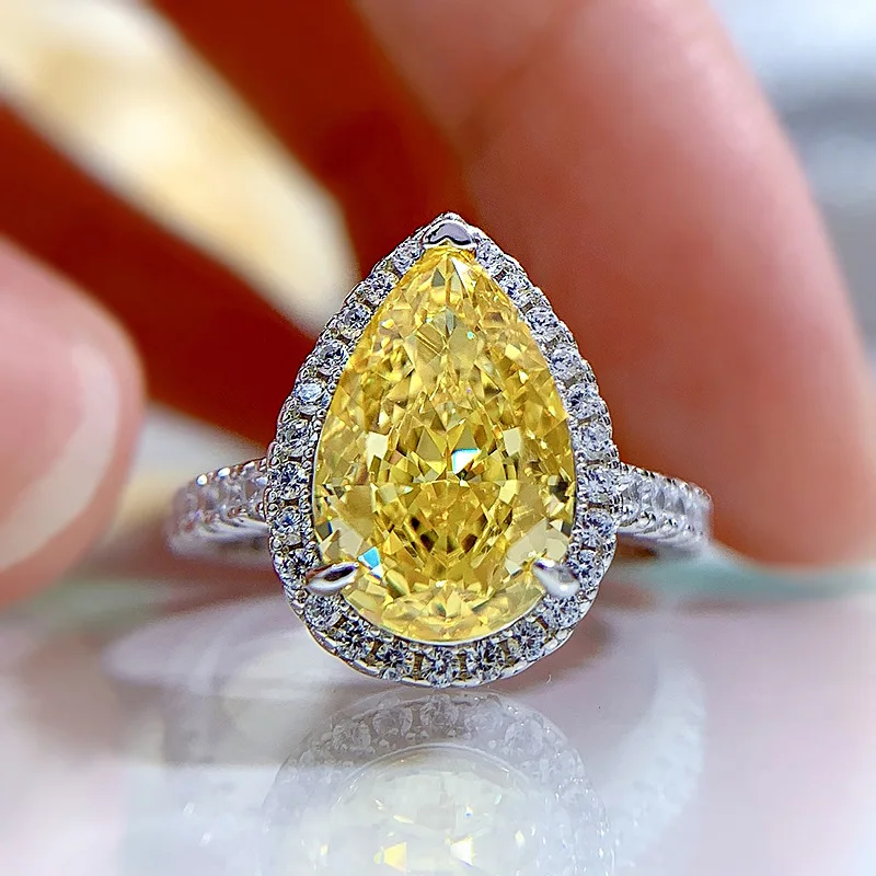 100% S925 Sterling Silver Luxury Big Pear 8*12mm Yellow High Carbon Diamond Rings For Women Sparkling Wedding Party Fine Jewelry
100% S925 Sterling Silver Luxury Big Pear 8*12mm Yellow High Carbon Diamond Rings For Women Sparkling Wedding Party Fine Jewelry