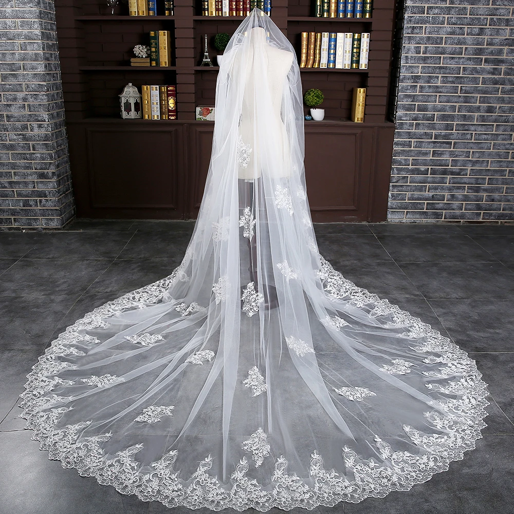 Women Ivory One Layer Wedding Bridal Chapel Veil 3m with Comb Applique Lace Edge Long Veil Bride Accessory Elegant Soft Tulle
Women Ivory One Layer Wedding Bridal Chapel Veil 3m with Comb Applique Lace Edge Long Veil Bride Accessory Elegant Soft Tulle
