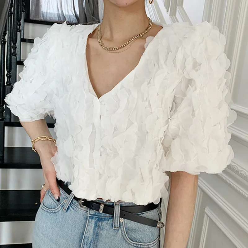 Heavy Work Flower Patchwork Ol Solid Blouse Women V Neck Puff Short Sleeve Single Breast Blusas Summer 2021 New Shirt
Heavy Work Flower Patchwork Ol Solid Blouse Women V Neck Puff Short Sleeve Single Breast Blusas Summer 2021 New Shirt