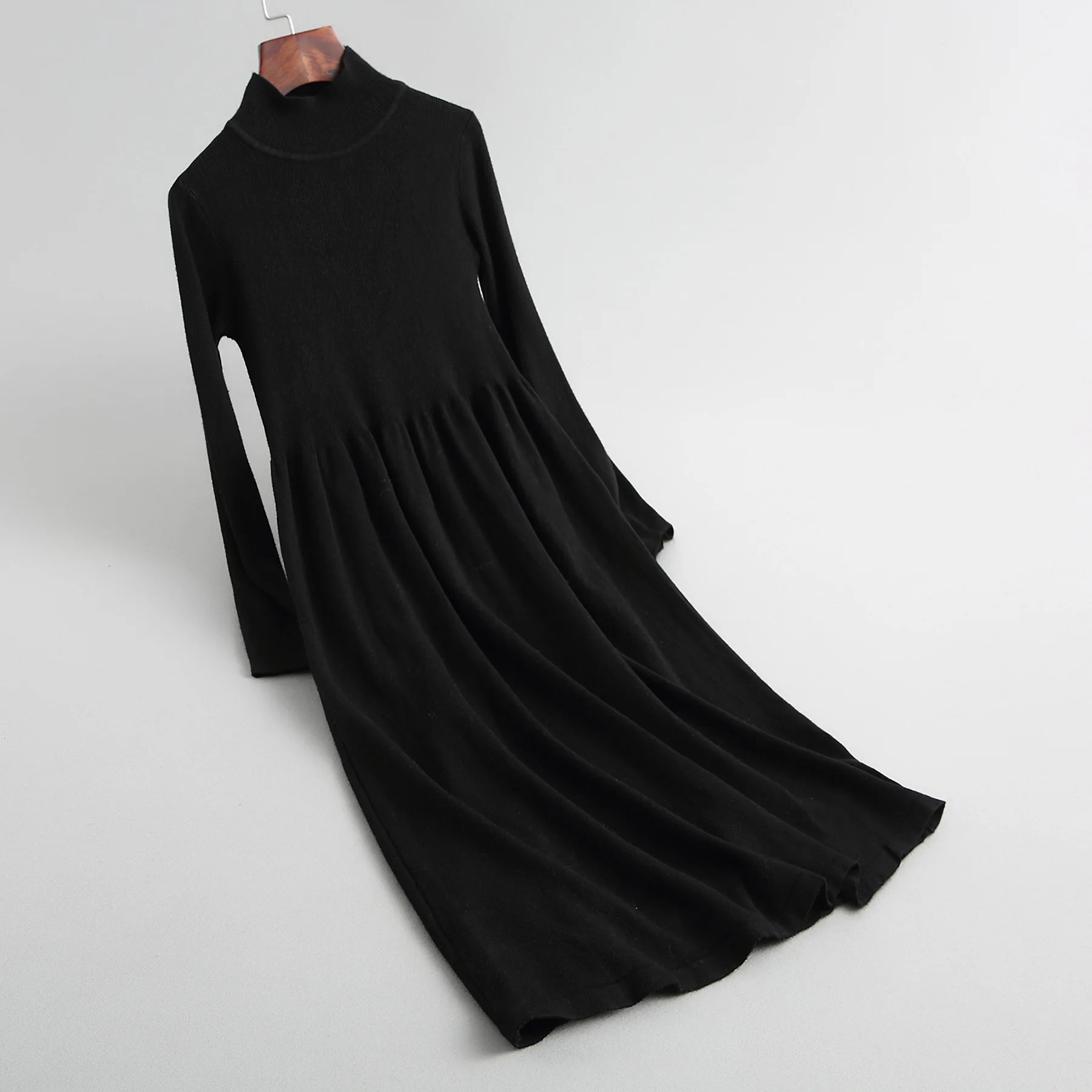 Women Dress Solid Color Half Turtleneck Pleated Long Sleeve One-piece Sweater Long Dress Casual Knitted Slim Knitted Vestido
Women Dress Solid Color Half Turtleneck Pleated Long Sleeve One-piece Sweater Long Dress Casual Knitted Slim Knitted Vestido