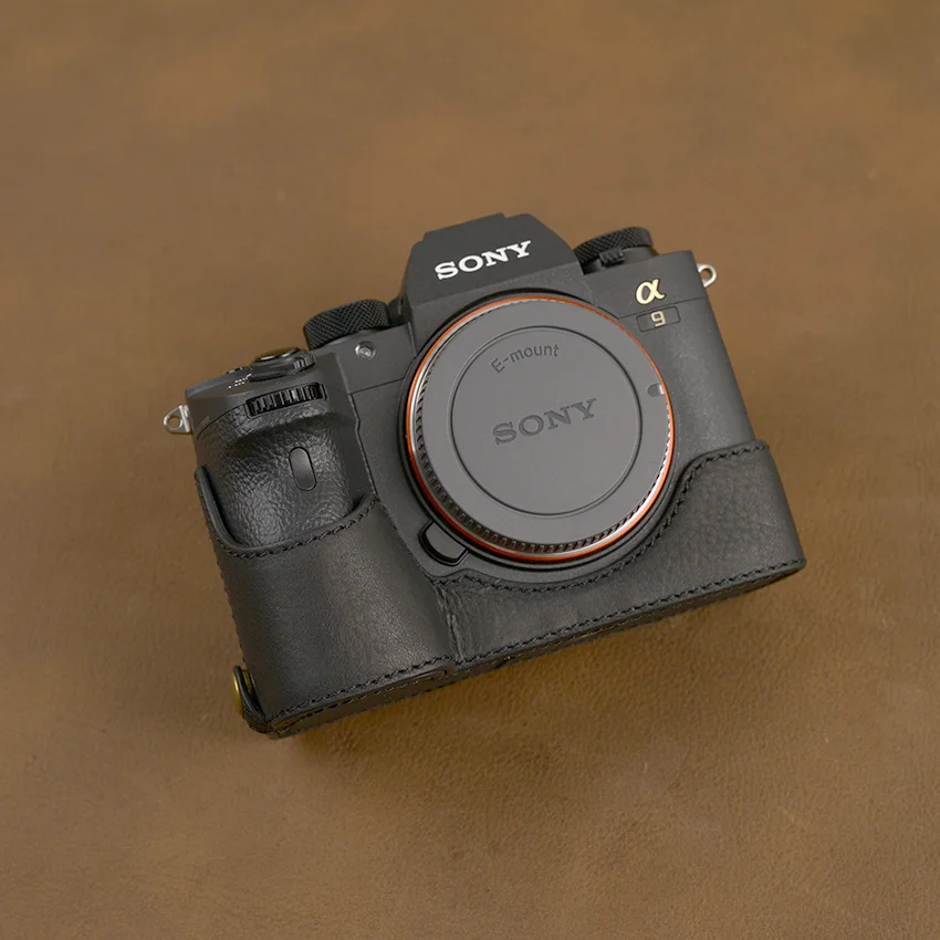 For SONY A7R3 A9 A7M3 A7RM3 A73A7RIII Camera Genuine leather cowhide Bag Body Genuine Leather Half Camera Case Bag
For SONY A7R3 A9 A7M3 A7RM3 A73A7RIII Camera Genuine leather cowhide Bag Body Genuine Leather Half Camera Case Bag