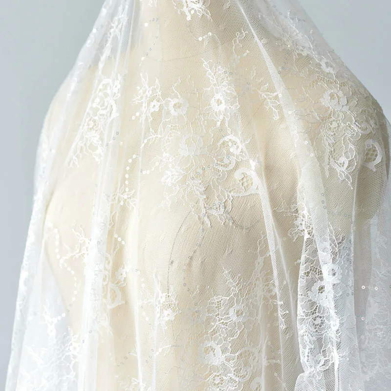 Lace Embroidery White Sequined Tulle Fabric For Wedding Dress Quality 2021 Sold By Meter Lovely Women Clothing Decoration G554
Lace Embroidery White Sequined Tulle Fabric For Wedding Dress Quality 2021 Sold By Meter Lovely Women Clothing Decoration G554