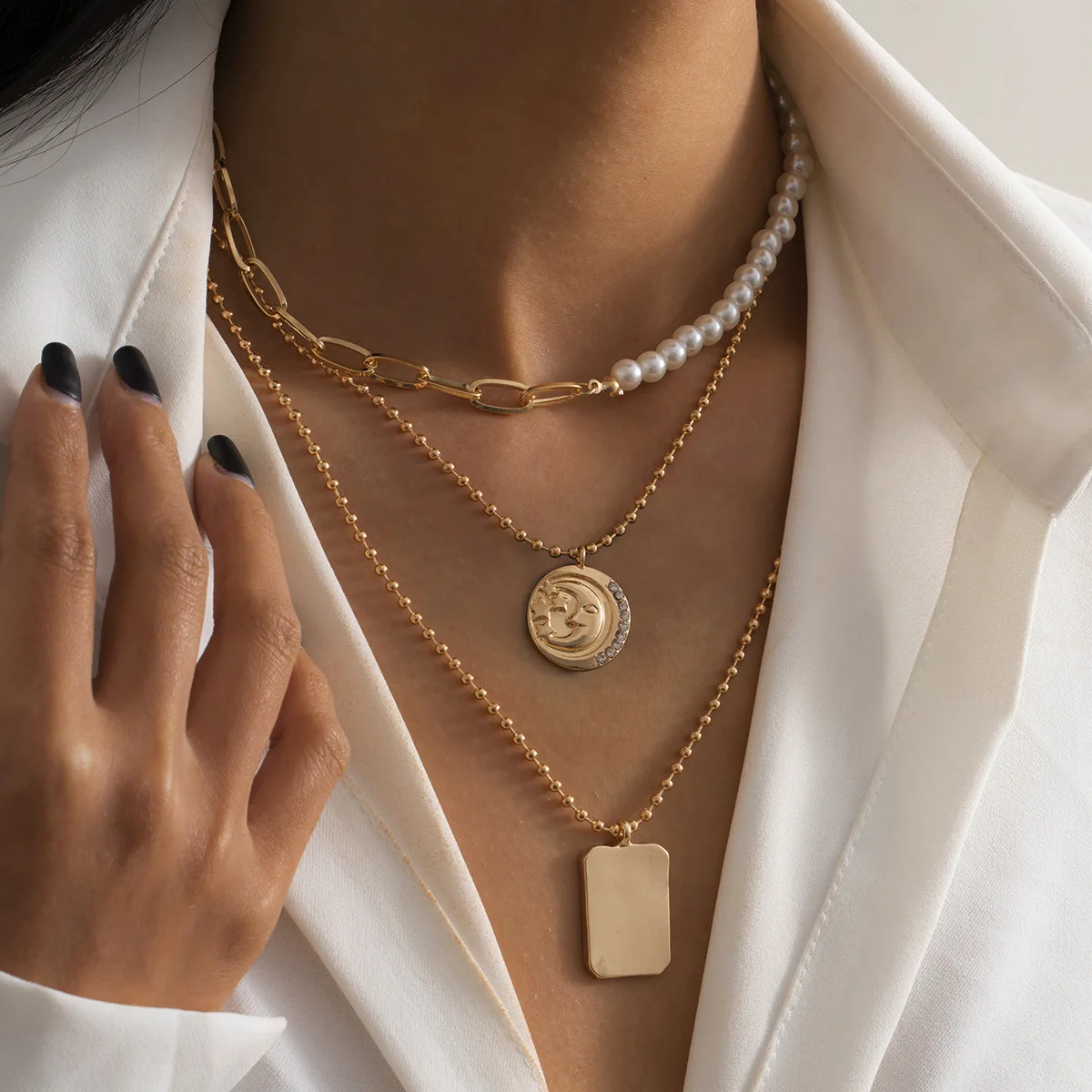 3PCS Pearl Beads Chains Necklace Set for Women Layered Goth Geometric Portrait Pedant Men Necklace Jewelry Gifts Collar Charm
3PCS Pearl Beads Chains Necklace Set for Women Layered Goth Geometric Portrait Pedant Men Necklace Jewelry Gifts Collar Charm