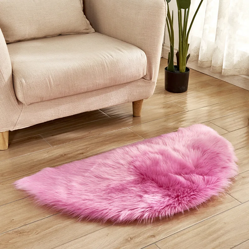 Semicircle Faux Fur Rugs Bedroom Living Room Decor Doormat Super Soft Shaggy Plush Carpet Home Floor Mat 45x90cm
Semicircle Faux Fur Rugs Bedroom Living Room Decor Doormat Super Soft Shaggy Plush Carpet Home Floor Mat 45x90cm