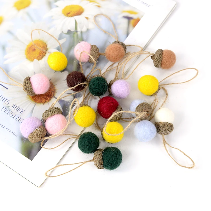 5Pcs Soft Mulcolor Artificial Felt Pine Cones Pendant Xmas Tree Hanging Ornament DIY Home Party Decorations New Year Gifts
5Pcs Soft Mulcolor Artificial Felt Pine Cones Pendant Xmas Tree Hanging Ornament DIY Home Party Decorations New Year Gifts