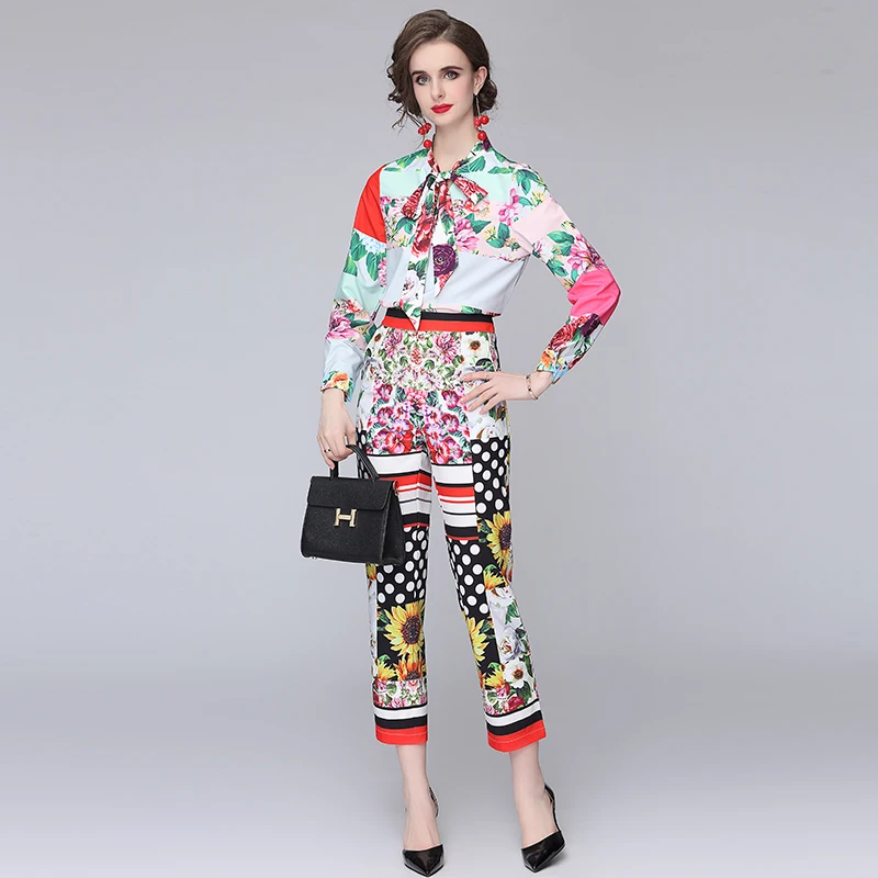 Europe Fashion Spring Office Lady Two Piece Outfit Elegant Women Runway Set Floral Print Bow Collar Shirt and Pants Suit Sets
Europe Fashion Spring Office Lady Two Piece Outfit Elegant Women Runway Set Floral Print Bow Collar Shirt and Pants Suit Sets