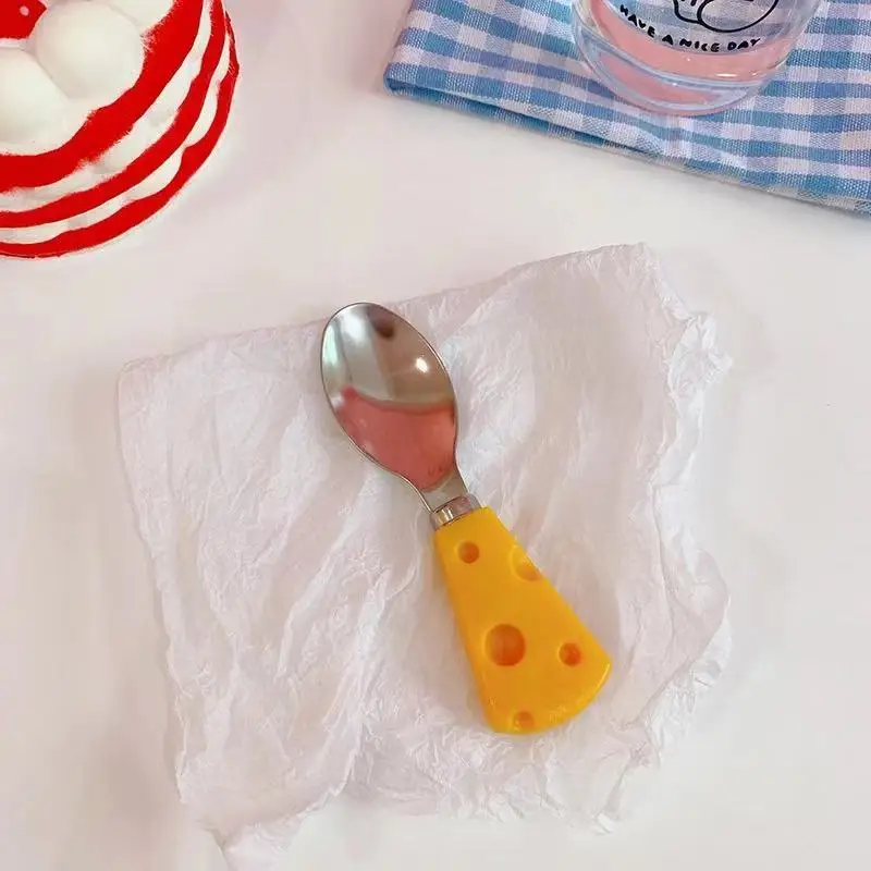 Super cute cheese knife and fork cutlery three-piece spoon lovely fruit fork stainless steel household bread spread knife
Super cute cheese knife and fork cutlery three-piece spoon lovely fruit fork stainless steel household bread spread knife