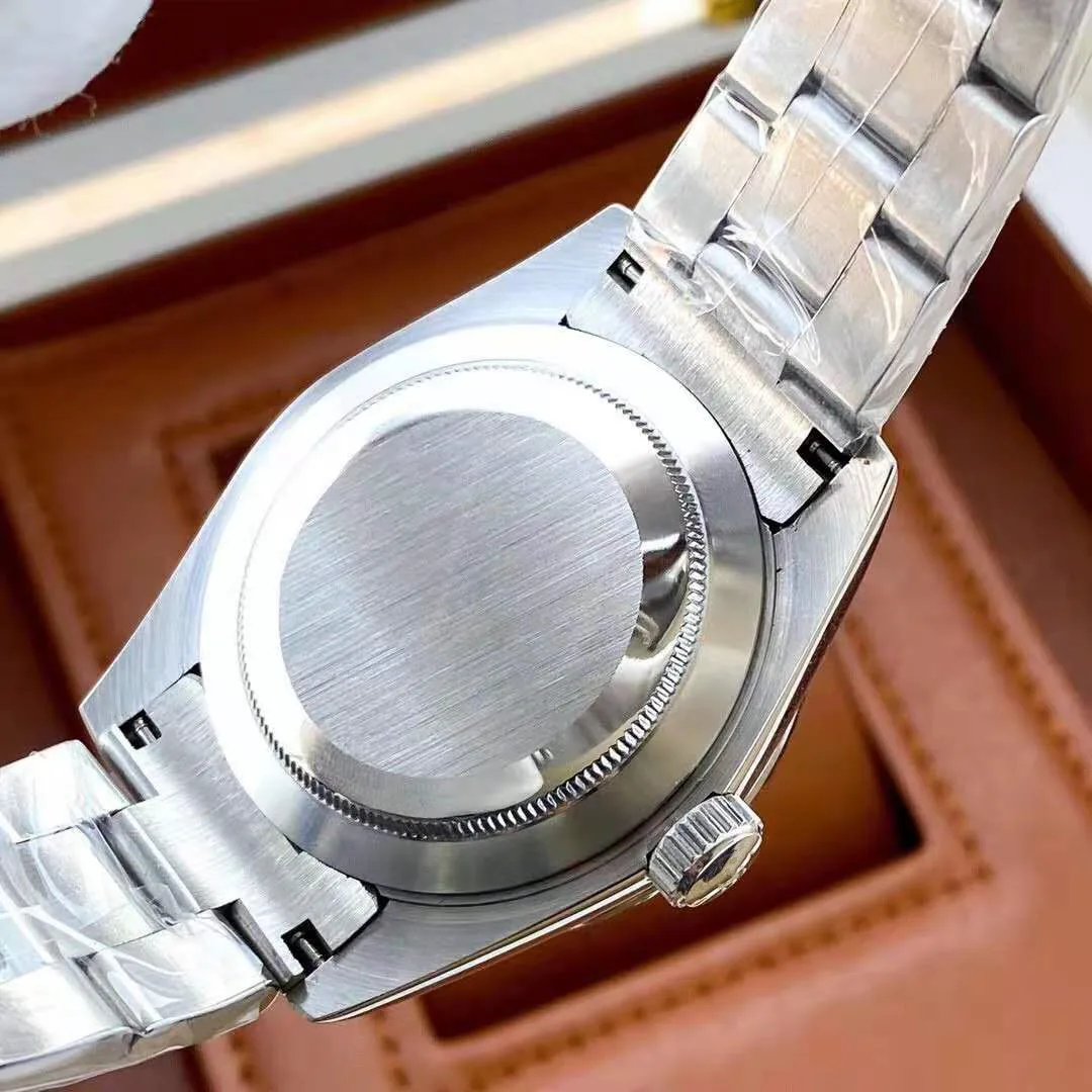 Swiss top luxury men's aaa mechanical watch dial inlaid with diamonds and sapphire mirror 904L stainless steel strap fashion tre
Swiss top luxury men's aaa mechanical watch dial inlaid with diamonds and sapphire mirror 904L stainless steel strap fashion tre