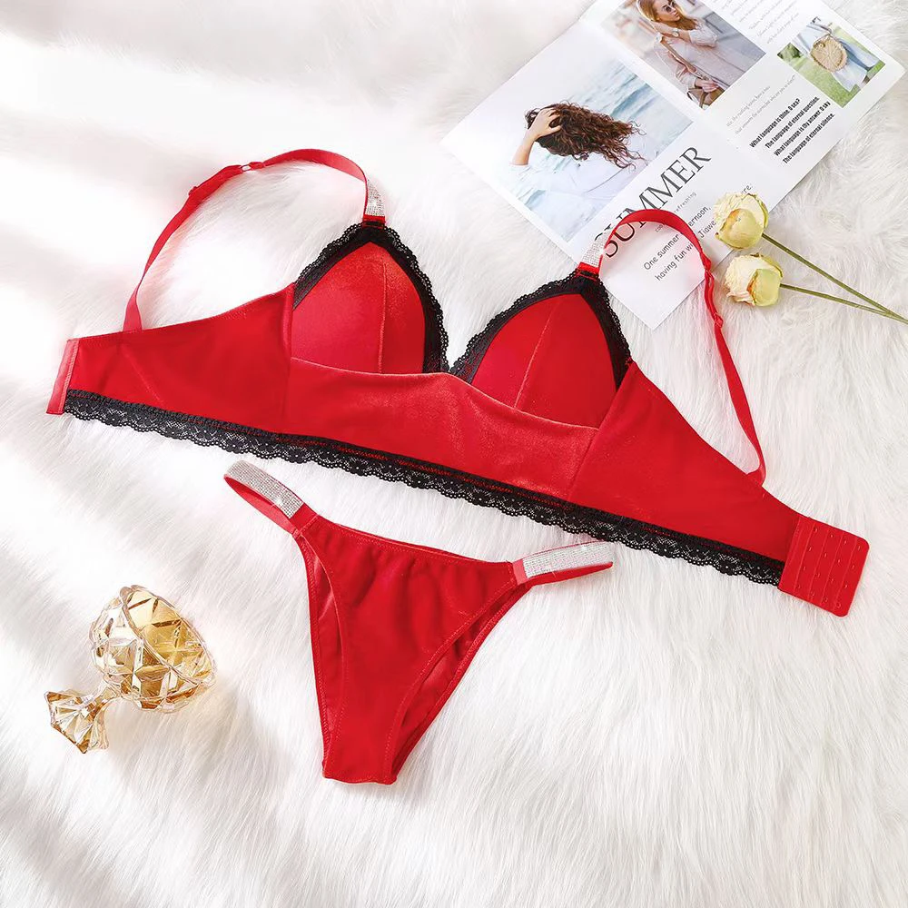 NEW Women Velvet Underwear Set Sexy Lace Push Up Bra Fashion rhinestone Brand Design Wire Free Soft Trim Bralette Lingerie Sets
NEW Women Velvet Underwear Set Sexy Lace Push Up Bra Fashion rhinestone Brand Design Wire Free Soft Trim Bralette Lingerie Sets