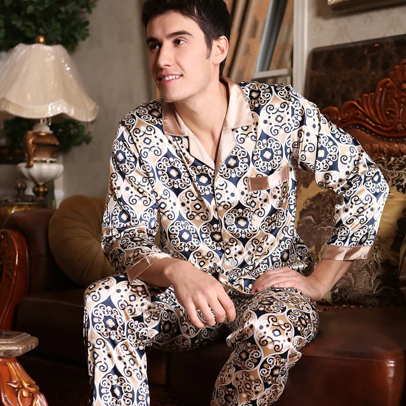 Spring men's long-sleeved silk print pajamas suit silk home service pijama hombre satin pajama set men men sleepwear
Spring men's long-sleeved silk print pajamas suit silk home service pijama hombre satin pajama set men men sleepwear