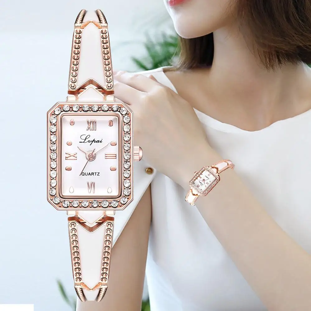 Brand Luxury Rhinestone Rectangle Watches Women Quartz Bracelet Watch Ladies DressRose Gold Clock relogios kol saati relojes2020
Brand Luxury Rhinestone Rectangle Watches Women Quartz Bracelet Watch Ladies DressRose Gold Clock relogios kol saati relojes2020