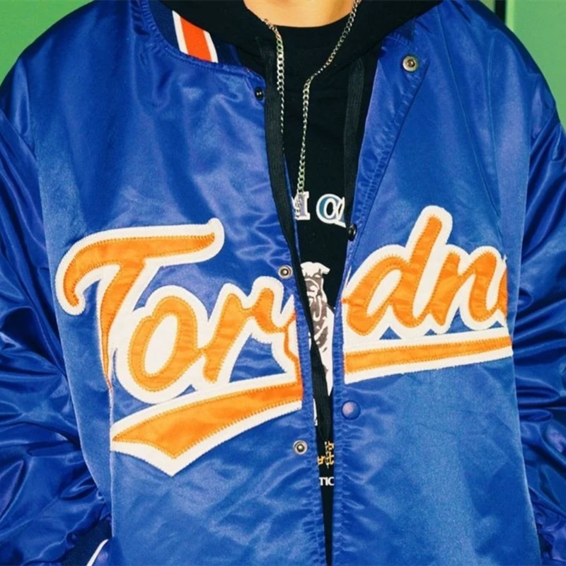 2021 nova chegada quente jaqueta bomber marca roupas femininas breasted emendado outono beisebol puro fresco listra casaco
2021 nova chegada quente jaqueta bomber marca roupas femininas breasted emendado outono beisebol puro fresco listra casaco