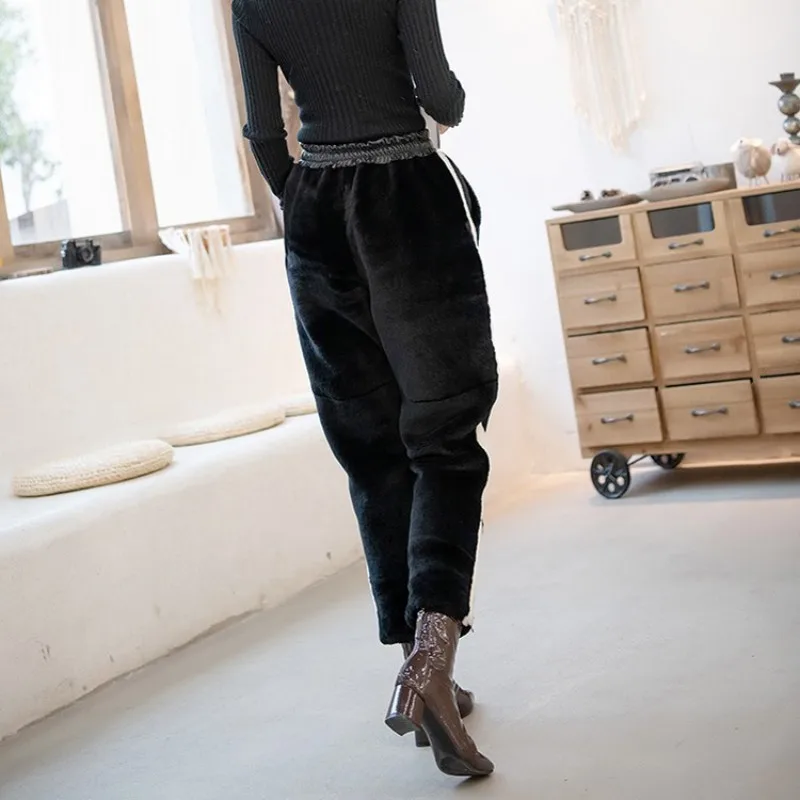 Brand Winter Warm Wool Pants Women Street Striped Loose Elastic Waist Natural Wool Trousers Fashion Elegant Shearling Pants
Brand Winter Warm Wool Pants Women Street Striped Loose Elastic Waist Natural Wool Trousers Fashion Elegant Shearling Pants