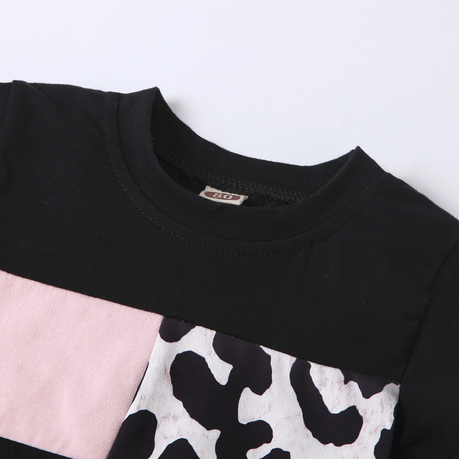 2 Pcs Infant Color Block Outfits, Baby Girl Leopard Print Short Sleeve Round Neck T-shirt + Shorts
2 Pcs Infant Color Block Outfits, Baby Girl Leopard Print Short Sleeve Round Neck T-shirt + Shorts