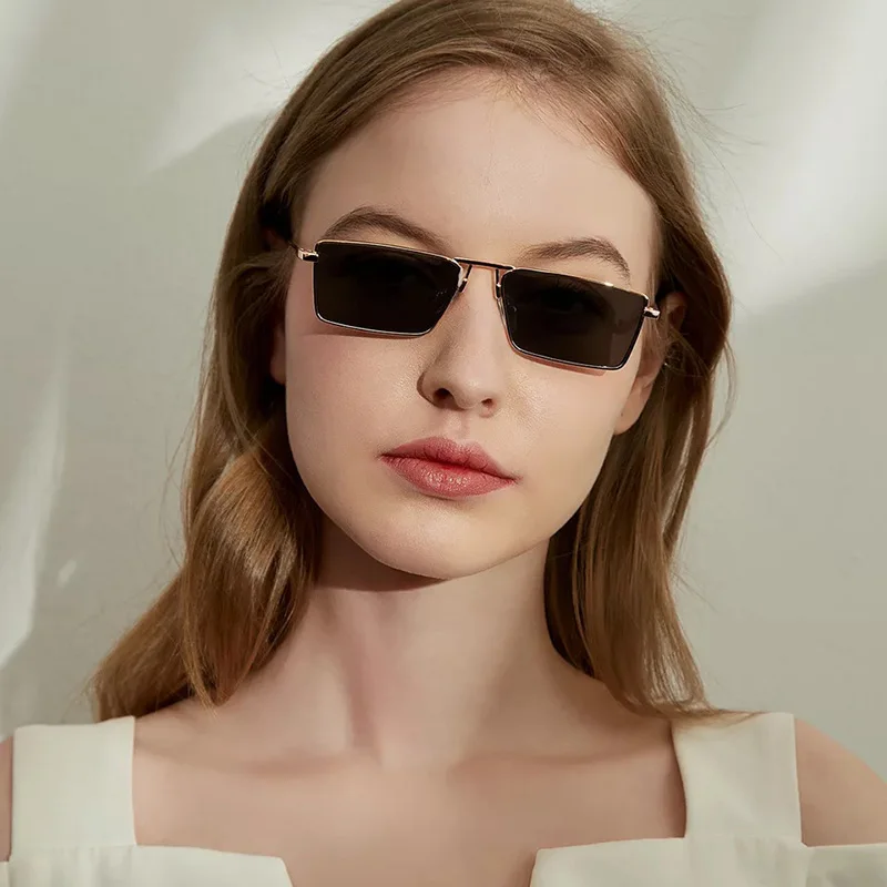 New Men Women Black Sunglasses Fashion Small Box Metal Frame Rectangle Sun Glasses The Vintage Luxury Designer Driving Eyeglasse
New Men Women Black Sunglasses Fashion Small Box Metal Frame Rectangle Sun Glasses The Vintage Luxury Designer Driving Eyeglasse