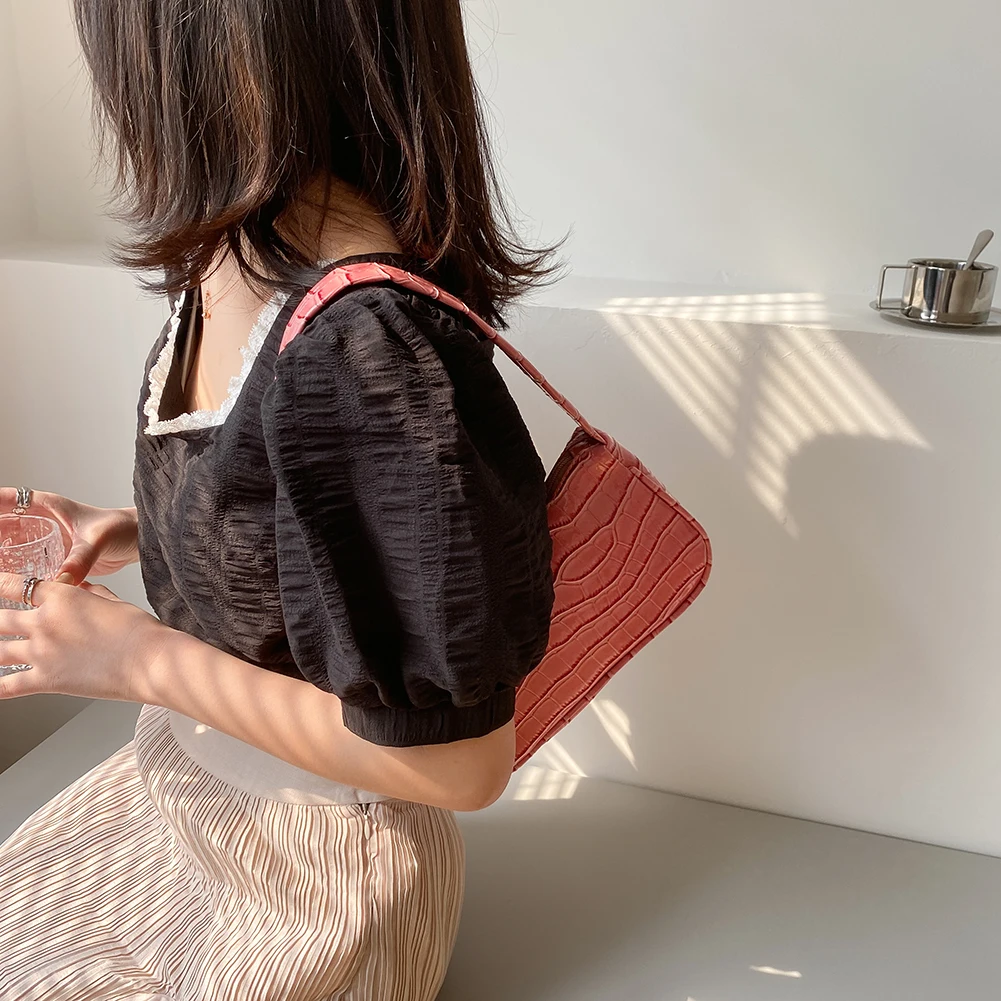 Crocodile Pattern Women Underarm Bag Vintage Design PU Leather Ladies Small Shoulder Bags Female Tote Baguette Purse Handbags
Crocodile Pattern Women Underarm Bag Vintage Design PU Leather Ladies Small Shoulder Bags Female Tote Baguette Purse Handbags