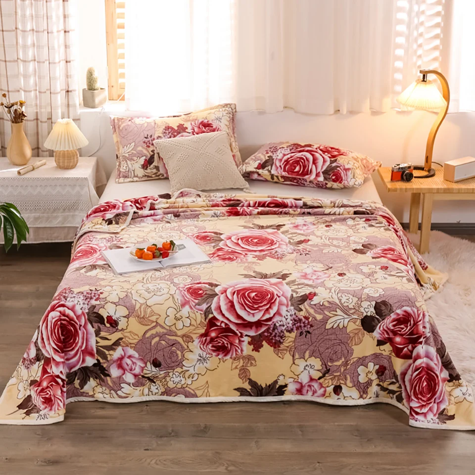 

Плед для кровати с цветочным принтом, одеяло из кораллового флиса на кровать, мягкое теплое фланелевое одеяло, зимнее одеяло для двуспально...