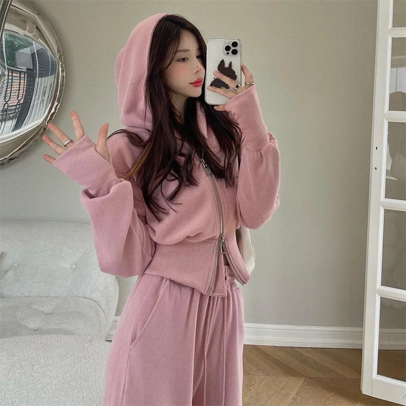 Loose Sports Casual Tops Black Loose Long Pants Autumn Winter Two-piece Suit Hooded Zipper Sweatshirt Fashion Women's Clothing
Loose Sports Casual Tops Black Loose Long Pants Autumn Winter Two-piece Suit Hooded Zipper Sweatshirt Fashion Women's Clothing