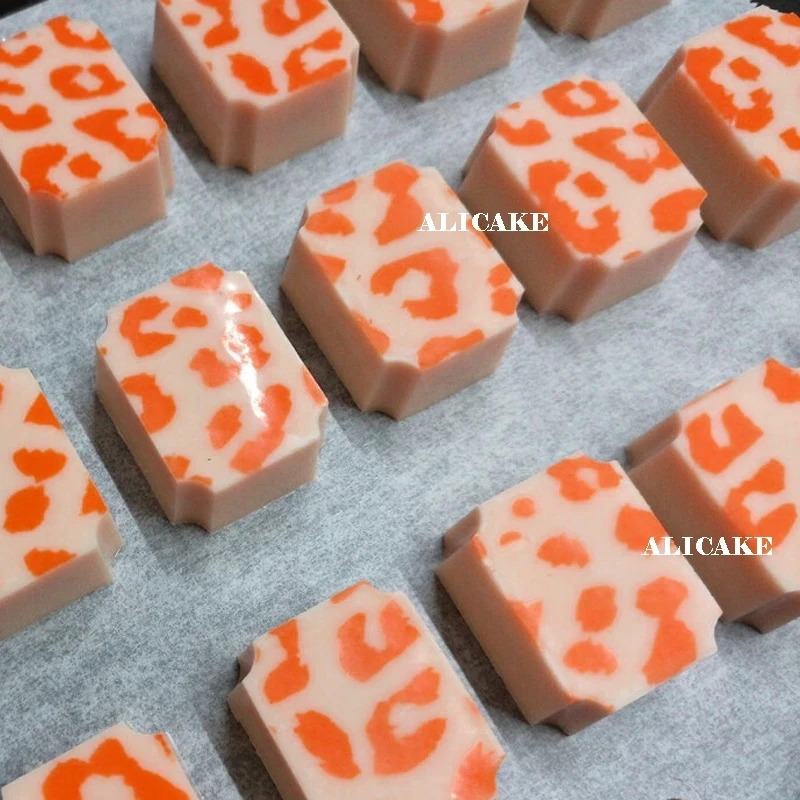 10-50Pcs Multi-Pattern Chocolate Transfer Paper Sheet A4 Food Decoration Bakery Chocolate Baking Pastry Cake Decoration Tools
10-50Pcs Multi-Pattern Chocolate Transfer Paper Sheet A4 Food Decoration Bakery Chocolate Baking Pastry Cake Decoration Tools
