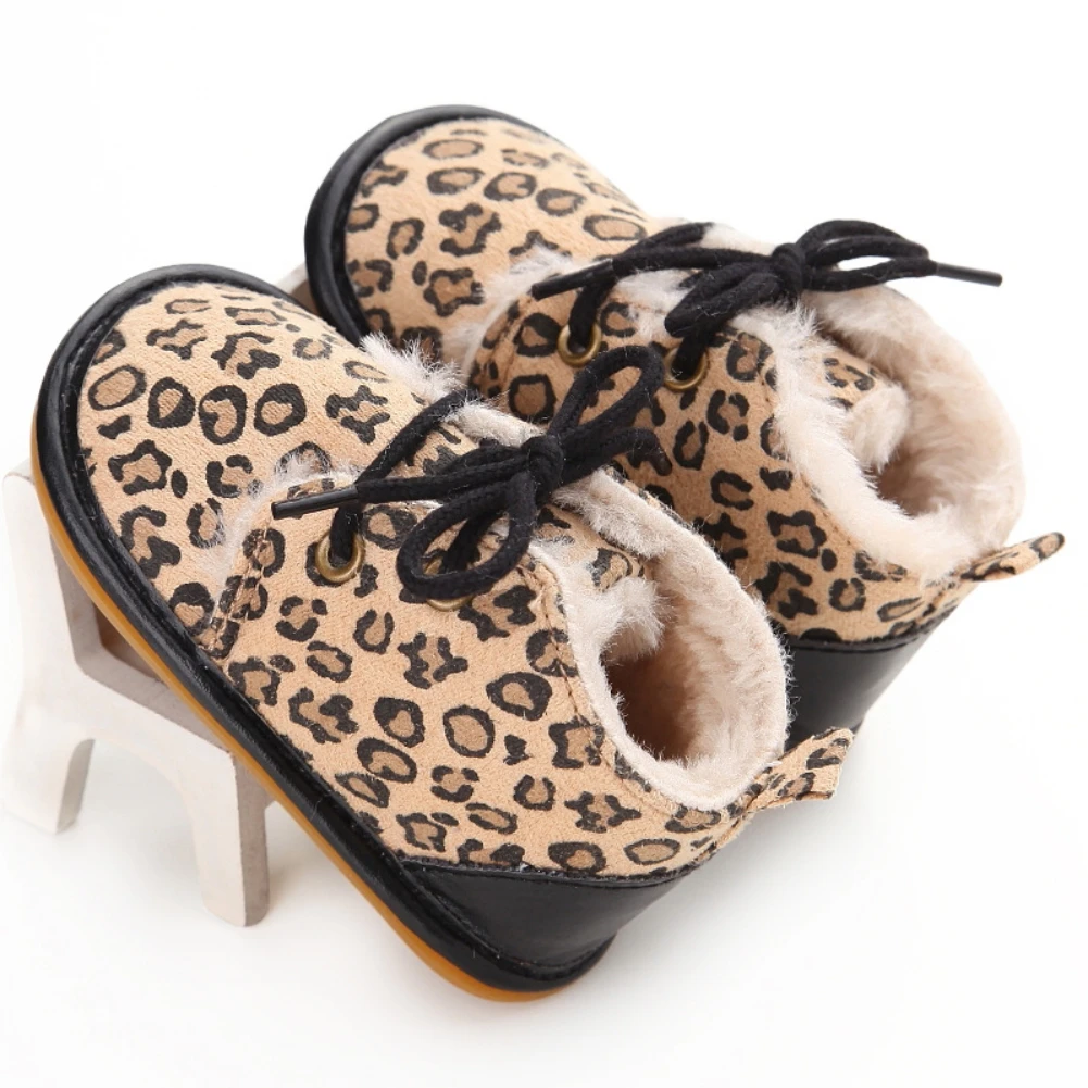 Winter Fashion Baby Booties Shoes Infant Boy Girl Crib Warm Plush Shoes Cotton Anti-slip Sole Newborn Toddler First Walkers
Winter Fashion Baby Booties Shoes Infant Boy Girl Crib Warm Plush Shoes Cotton Anti-slip Sole Newborn Toddler First Walkers