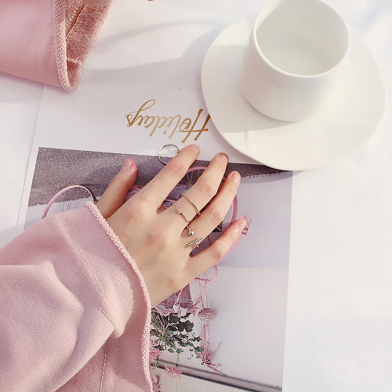 Fashion 2021 trend geometric triangle brass knuckle metal women's rings simple aesthetic accessories jewelry gifts for women
Fashion 2021 trend geometric triangle brass knuckle metal women's rings simple aesthetic accessories jewelry gifts for women