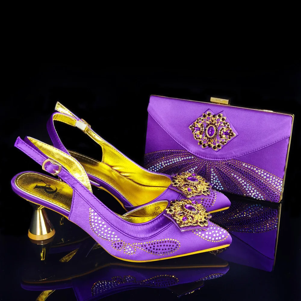 New Arrival Italian Shoes with Matching Bags Pumps Women Shoes Nigerian Women Wedding Shoe and Bag Set Decorated with Appliques
New Arrival Italian Shoes with Matching Bags Pumps Women Shoes Nigerian Women Wedding Shoe and Bag Set Decorated with Appliques