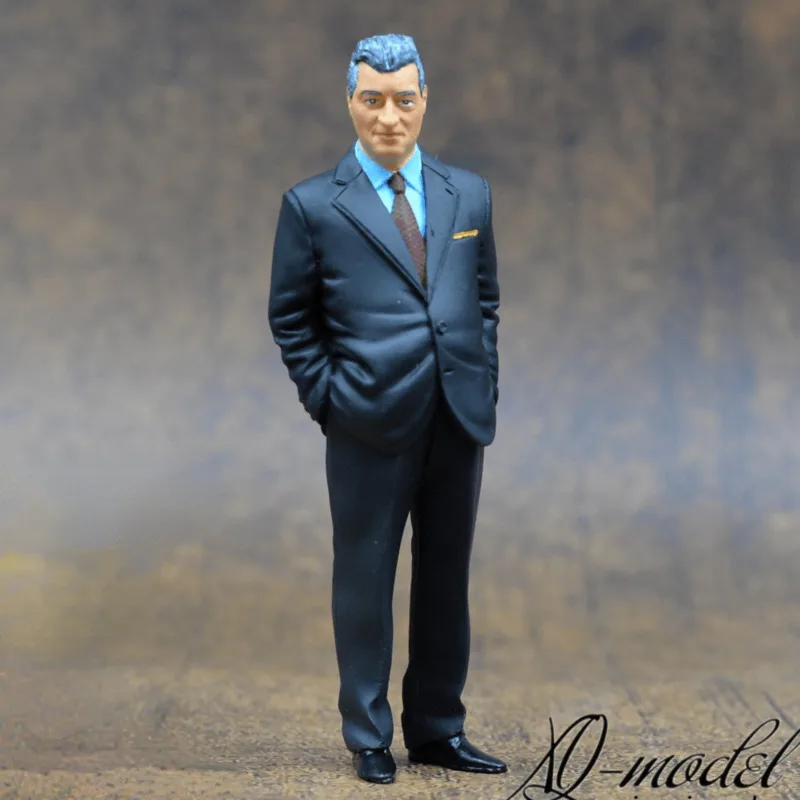1/18 Resin die-casting doll model Lamborghini founder car model scene layout decoration collection photo toy
1/18 Resin die-casting doll model Lamborghini founder car model scene layout decoration collection photo toy