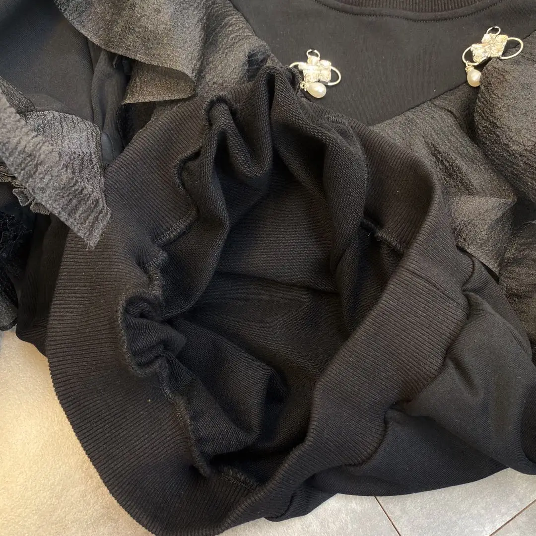 ZCSMLL Autumn Round Neck Long-sleeved Stitching Ruffled Three-dimensional Gauze Korean Fashion Women Sweatshirt 2021 New Tide
ZCSMLL Autumn Round Neck Long-sleeved Stitching Ruffled Three-dimensional Gauze Korean Fashion Women Sweatshirt 2021 New Tide