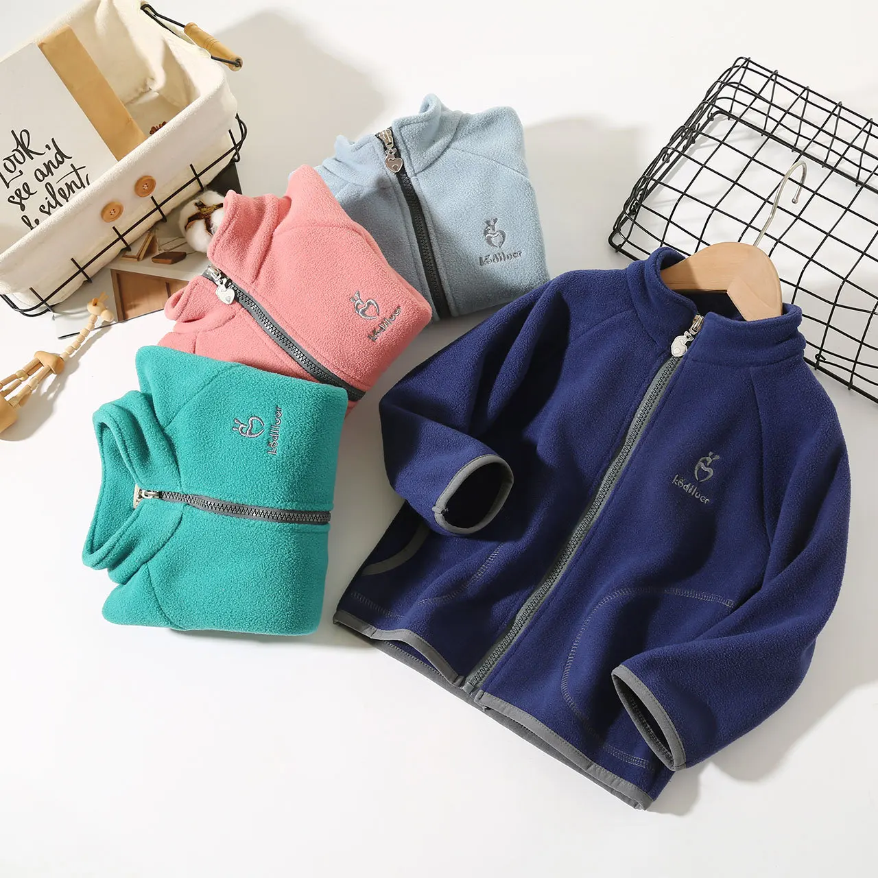 Children's Fleece Outerwear Thickened Autumn Winter Warm Girls Long Sleeve Jackets Casual Sweatshirt Kids Zipper Cardigan Coat
Children's Fleece Outerwear Thickened Autumn Winter Warm Girls Long Sleeve Jackets Casual Sweatshirt Kids Zipper Cardigan Coat