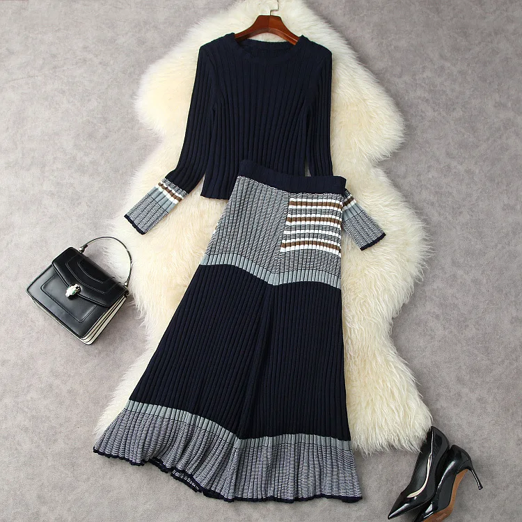 European and American women's clothing winter 2022 new Long sleeve knitted sweater Striped fishtail skirt Fashion suits
European and American women's clothing winter 2022 new Long sleeve knitted sweater Striped fishtail skirt Fashion suits