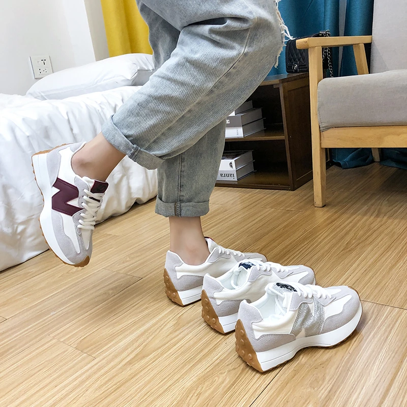 Women's Running Shoes 2021 New Wild Fashion Net Red Thick-soled Non-slip Casual Sports N-shaped Women's Shoes Sports Shoes
Women's Running Shoes 2021 New Wild Fashion Net Red Thick-soled Non-slip Casual Sports N-shaped Women's Shoes Sports Shoes