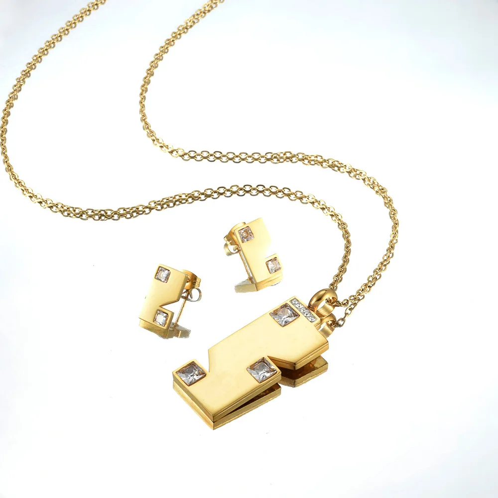 2021 Jewelry Trends Stainless Steel Set Earing Geometric diamond Ear Studs for women 14k Gold Plating Pendant Necklace Chain
2021 Jewelry Trends Stainless Steel Set Earing Geometric diamond Ear Studs for women 14k Gold Plating Pendant Necklace Chain