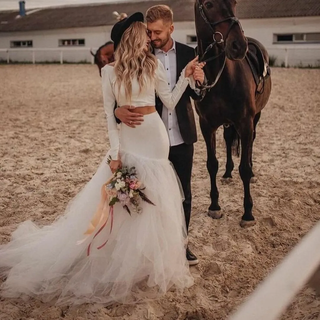 Elegant Long Two Piece Style Wedding Dresses with Sleeves Ivory Tulle Button Back Robes De Mariée Bridal Gown For Women
Elegant Long Two Piece Style Wedding Dresses with Sleeves Ivory Tulle Button Back Robes De Mariée Bridal Gown For Women