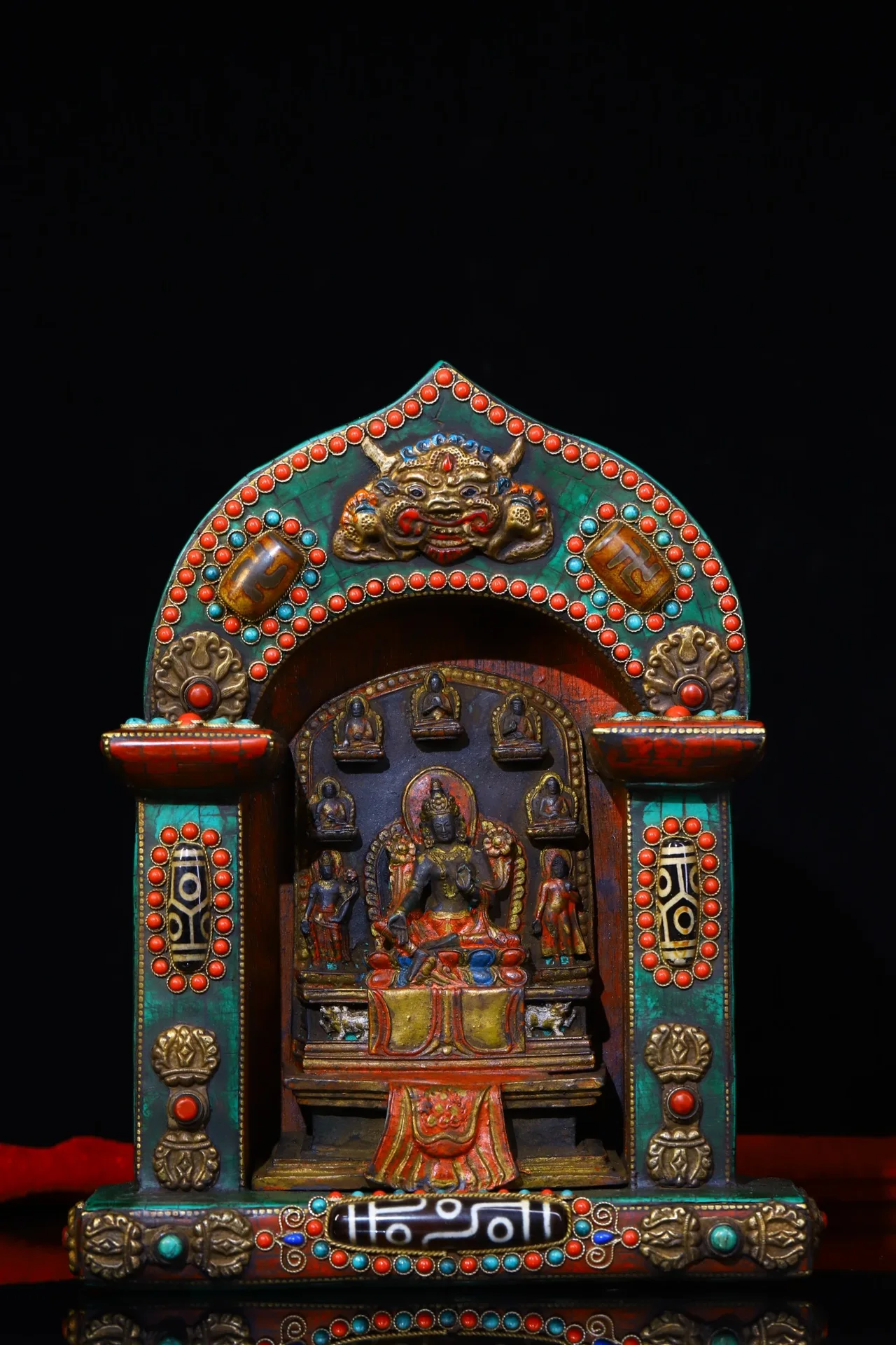 9"Tibetan Temple Collection Old Bronze Gilt Filigree mosaic gem Green Tara Bodhisattva Buddhist altar Ornaments Town House
9"Tibetan Temple Collection Old Bronze Gilt Filigree mosaic gem Green Tara Bodhisattva Buddhist altar Ornaments Town House