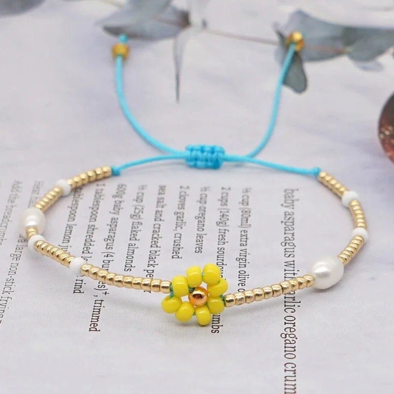 2021 Summer Cute Romantic Pearl Hand-woven Small Daisy Bracelet Women Jewelry Pulseras Friendship Bracelets Jewelry for Girls
2021 Summer Cute Romantic Pearl Hand-woven Small Daisy Bracelet Women Jewelry Pulseras Friendship Bracelets Jewelry for Girls