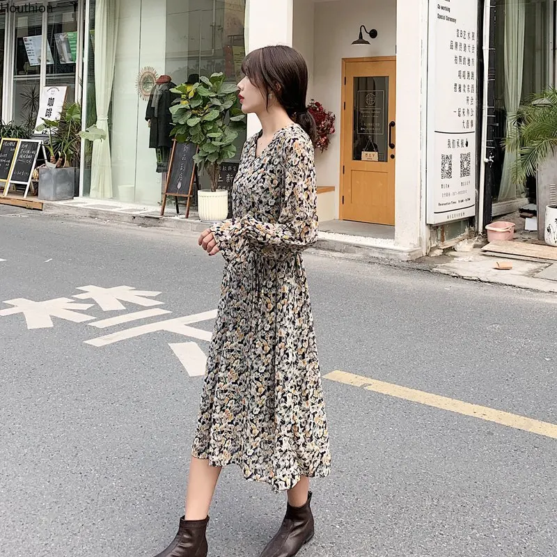 Houthion Women Dresses Bohemia Chiffon Midi Dress Long Sleeve Take Waist New Fashion Casual Summer V-Neck Knee-Length
Houthion Women Dresses Bohemia Chiffon Midi Dress Long Sleeve Take Waist New Fashion Casual Summer V-Neck Knee-Length