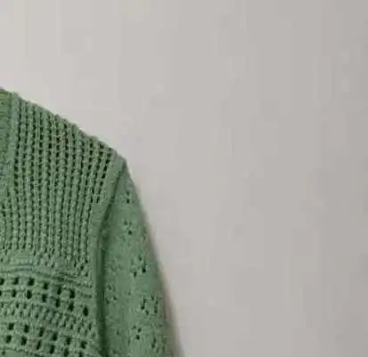 2021 Spring and Summer V-neck Hollow Short-sleeved Solid Color Pullover Women Sweater
2021 Spring and Summer V-neck Hollow Short-sleeved Solid Color Pullover Women Sweater