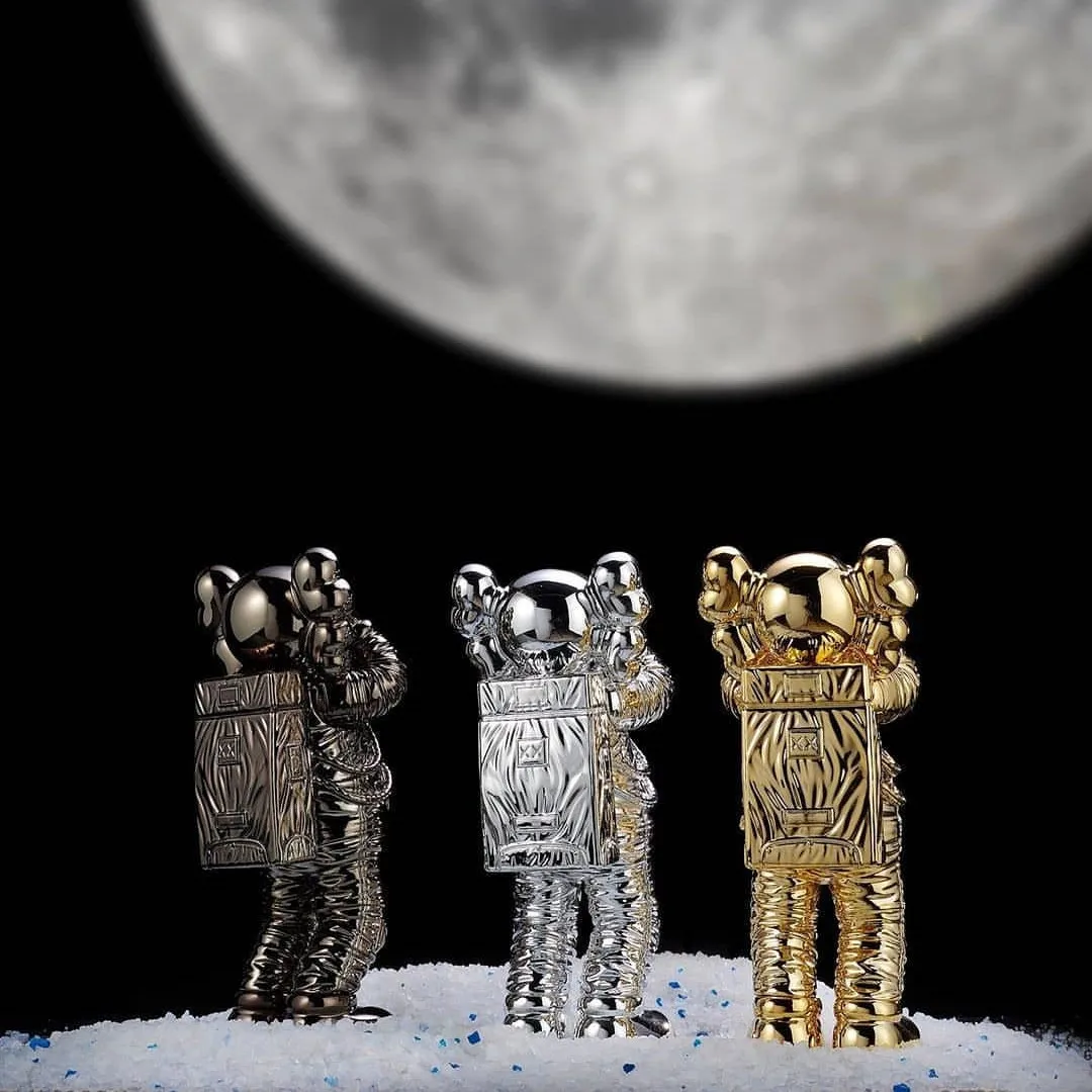 Hot Ka 30CM Space Electroplate Bearbrickly Figures PVC Kass Dolls Collectible Models Toys Brian 30cm Blind Box
Hot Ka 30CM Space Electroplate Bearbrickly Figures PVC Kass Dolls Collectible Models Toys Brian 30cm Blind Box