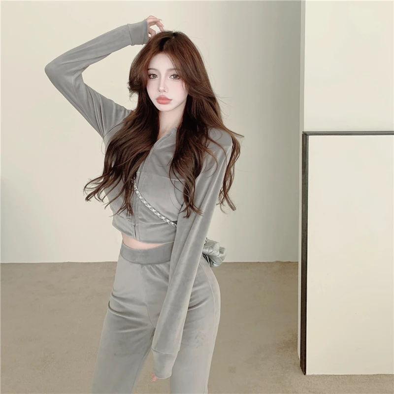 Spring Autumn Women Tracksuit 2 Piece Set Loose Solid Long Sleeve Casual Zipper Jacket & Flare Pants Sets
Spring Autumn Women Tracksuit 2 Piece Set Loose Solid Long Sleeve Casual Zipper Jacket & Flare Pants Sets