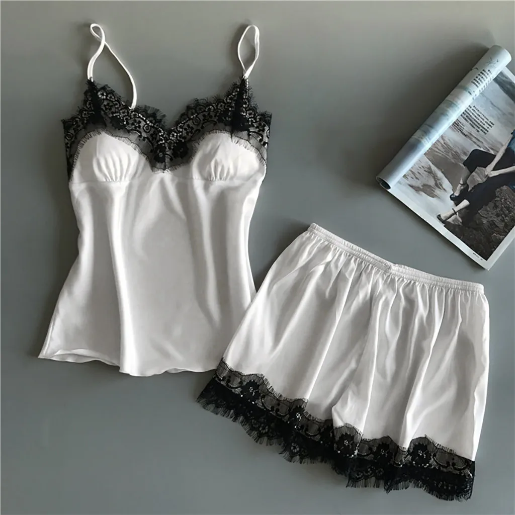 Women's Sleepwear Sexy Satin Pajama Set Lace V-Neck Pyjamas Sleeveless Cute Cami Top And Shorts Solid Color Nightwear Пижама
Women's Sleepwear Sexy Satin Pajama Set Lace V-Neck Pyjamas Sleeveless Cute Cami Top And Shorts Solid Color Nightwear Пижама